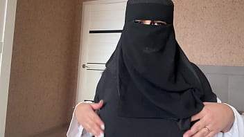 Preview 1 of Staraching Pussy - Syrian girl in hijab in pink panties shows her holes
