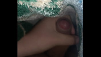 Preview 4 of Blowjob Work Latina - Algu&eacute_m tira minha virgindade?