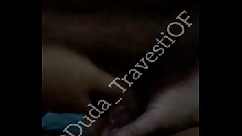 Preview 2 of Bta Mom Fuckes - O Daddy urso me arrombando. Quem a&iacute_ curte uma sissy que se entrega para um macho da um RT.Folladordtrans cdzinhas brasil...