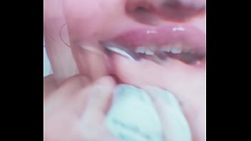 Preview 2 of B N Tinh V O L N - Chick Nude Lips Makes you Hot