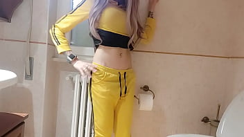 Preview 2 of Mon And Small Girl - k. BILL cosplay! a long pee to show you