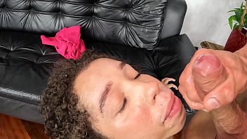 Preview 3 of Japan Toked Gede - Julia Vass mostra que veio pra ficar com seu tes&atilde_o e sua performace