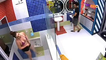 Preview 2 of Indian Sexy Bhaji - Morena cavala lavando a bucetinha BBB2022