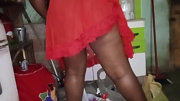 Preview 2 of Sovgrat - Skirtshouse: EVANG&Eacute_LICA DOS PEITOS GRANDES CAMISOLA VERMELHO