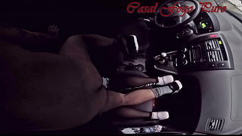 Preview 3 of Hd Sex Videoin - Japinha Trans dando dentro do carro em estacionamento na hora do almo&ccedil_o,  sem camisinha,  CREAMPIE