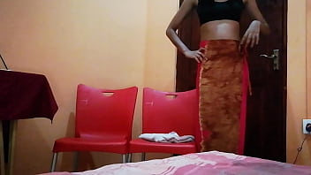 Preview 1 of Hot Aunty Mom Sex - indian teen girl fuck with her best friend