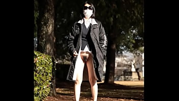 Preview 1 of Sunny Lolan - Amateur  Peeing Outside