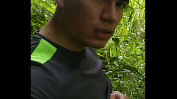 Preview 1 of Hentai Mei Terumi Naruto - Chico de Grindr me la chupa al aire libre