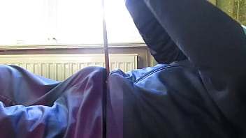 Preview 2 of Arab Gear Virgin - es dr&uuml_ckt am G-Punkt Zauberstab - da geht es richtig spritzig ab...