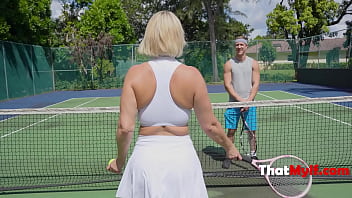 Preview 1 of Granny Piss Party - MILF Mellanie Monroe&#039_s Game For Nut And Lose
