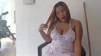 Preview 1 of Sex Selikuh Cantik - Le ofrezco hamburguesas a esta venezolana embarazada para grabar videos SOY EL JEFE EXPLOTADOR!!