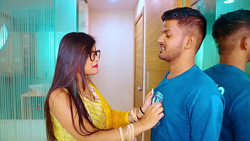 Preview 1 of 8 Years Fukc - Bihari sexy teacher taught a sex lesson to her naughty student