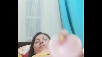 Preview 1 of Indian Moj - Encuentran a hermosa estudiante con un consolador y luego la follan.