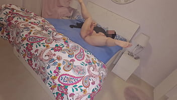 Preview 1 of Photo Sex Tamil Villge Hd - Atrapo a mi Esposa gordita masturbandose y acabo cogiendola con su gran consolador,  gime como una Guarra hasta correrse