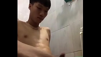 Preview 3 of Kinsley Kartr - Gay Viet Nam Thu Dam 6