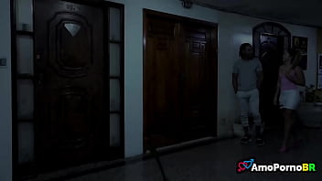 Preview 2 of Same Xx - MINHA ESPOSA E ESSE NOVINHO COM PAU DE JUMENTO!,  Parte 1