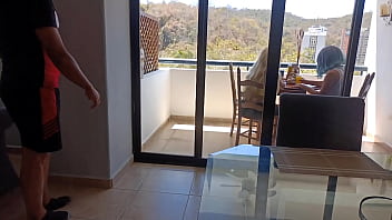 Preview 1 of Rep Hotel Xnxx - Esposo infiel se folla a su hermanastra porque esta enviciado de su rico culo apretadito y duro ya que su esposa no le da el sexo anal pero la hijastra le encanta - Fetisch de joven 18yo latina caliente ama la verga larga.