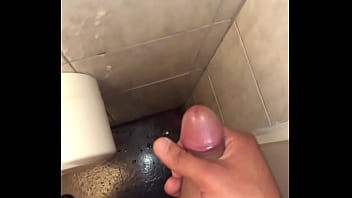 Preview 3 of Wwhs - Me clave una paja