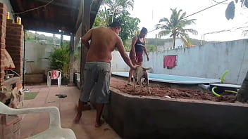 Preview 3 of African Bfuck - Constru&ccedil_&atilde_o da piscina por Pornostars parte dois . Pitbull Porn  - Fada Mel - El Toro De Oro