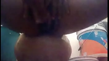 Preview 1 of Hot And Humid Mega - Puta se Masturb&aacute_ndose en una pelota