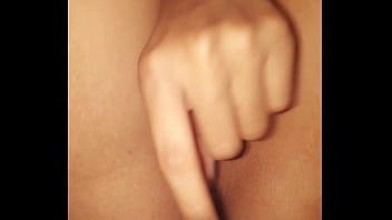 Preview 2 of Latino Guy Fucking - Mi hermanastra susy me muestra como se masturba muy sexy y hoy ella tiene un co&ntilde_o y un culo muy calientes