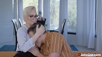 Preview 2 of Xxvideo Xxx Videos - Fucking Psychiatrist Kenzie Taylor Scene 3