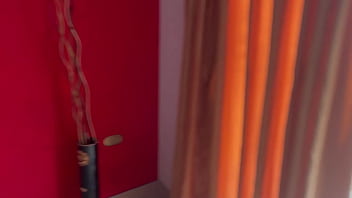 Preview 1 of Bianca Mommen - encuentro a mi hermanastra en mi evitaci&oacute_n y la follo muy duro hasta venirme en su boca PT1