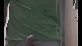 Preview 4 of Tube Porn Bareback Cuckold Party - ELEITOR DO BOLSONARO MOSTRANDO O PAU NA CAM
