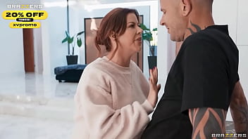 Preview 3 of Mom Asian Analy - A Good Milf&#039_s Bad Secret.Alexis Fawx / Brazzers/ Enter XVPROMO on official site for discount