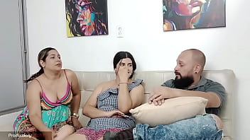 Preview 4 of Tealug Anunts Sexs - complac&iacute_ a mi marido y termino d&aacute_ndome placer con mi mejor amiga empezamos a follar hasta hacerme correr