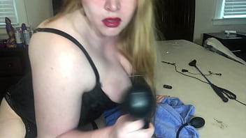 Preview 2 of All Family At Home - anal gaping with an inflatable butt plug