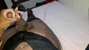 Preview 1 of Wurada - Amanda Goulart  Jogando Leitinho Pra Fora
