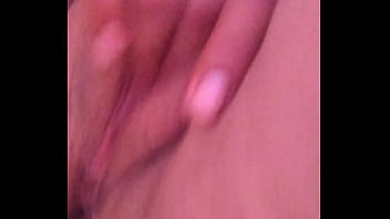Preview 1 of Gauge Hard Anal Gangbang Guy - Masturbando a mi mujer