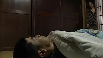 Preview 2 of Sierra Lew - เยี่ยมเพื่อนที่เป็นอัมพาตของเขาและภรรยาของเขา
