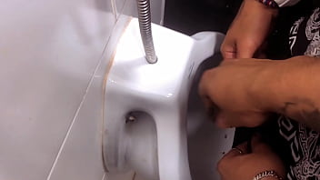 Preview 3 of Chanain - Cuantos ya conocieron ese amigo hetero flexible de mente abierta