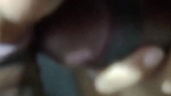 Preview 1 of Bathroom Bikini - cliente paga para realizar fetiche de comer a mulher enquanto o corno Assiste