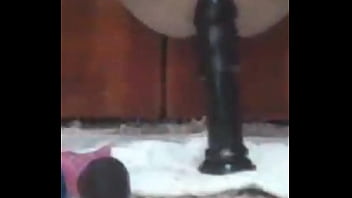 Preview 2 of X New Ladies - SENTANDO NO CONSOLO GRANDE E GROSSA ATE VIRA UMA ROSA O CU