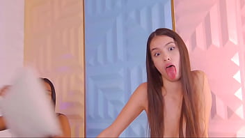 Preview 4 of Scene Movieo - TEEN girls friends playing