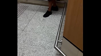 Preview 3 of Teacher Xnxx And Boy - Mala - Esperando o elevador
