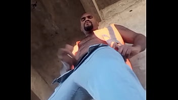 Preview 3 of Wvreewver - Trabalhador filma se masturbando na obra