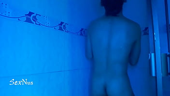 Preview 1 of Xxxin Nepali - Mucha espuma en mi cuerpo