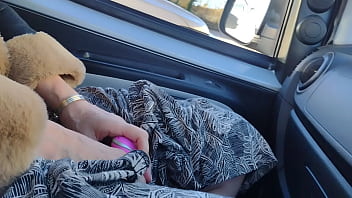 Preview 4 of Xxx Grut Video - She was nearly caught wanking in the car