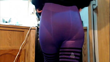 Preview 3 of Big Ledis Xxxcom - Getting ready to do dishes #fyp #pantyhose #housewife