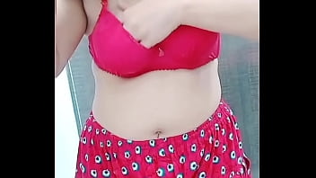 Preview 2 of Sanny Lion Kerla - House Wife Removing Shalwar Kameez For Her Boy Friend Dirty Talking Hindi Audio