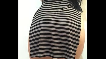 Preview 1 of Warmteen Orgy - Mi hermanastra crystal se asturba en el piso de casa cuando su esposo sale a trabajar