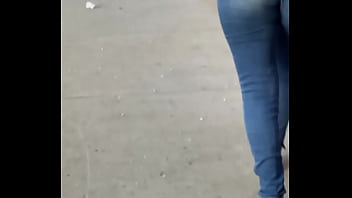 Preview 4 of Mihylmcbc - Nalgona latina en jeans