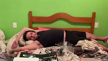 Preview 1 of Dani Daniels Crazy Fuck Xx Video - DEIXANDO UMA CURIOSA GRAVAR O MEU SEXO COM A DUDA HUGNEN COLOCANDO ELA PRA GOZAR MUITO