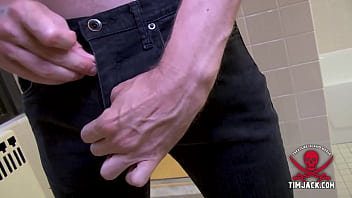 Preview 1 of Sexeinl - Tyler Monroe hangs out