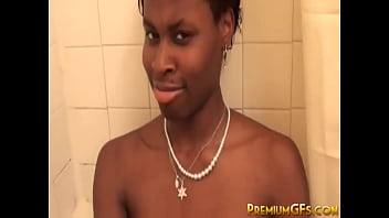 Preview 2 of Xxx Vedio Cinx - Busty bathing ebony fingers her pussy