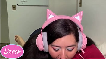 Preview 1 of Eva Naught Y - Chilena gamer lo chupa